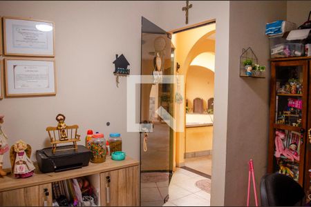 Casa à venda com 5 quartos, 560m² em Parque Acalanto, Goiânia