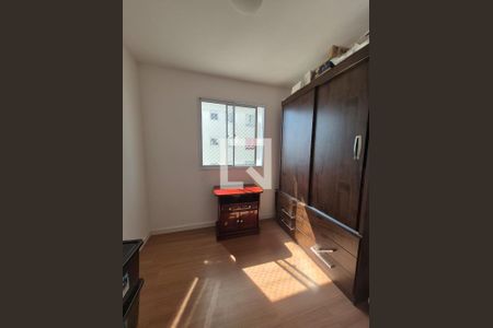 Quarto 2 de apartamento para alugar com 2 quartos, 37m² em Chacara Santa Lucia dos Ypes, Carapicuíba