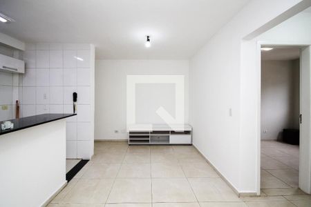 Sala de apartamento para alugar com 2 quartos, 50m² em Rio Cotia, Cotia