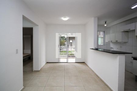 Sala de apartamento para alugar com 2 quartos, 50m² em Rio Cotia, Cotia