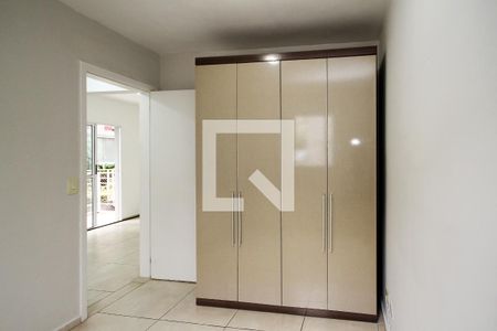 Quarto 1 de apartamento para alugar com 2 quartos, 50m² em Rio Cotia, Cotia