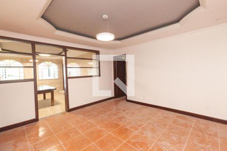 Casa para alugar com 1 quarto, 12m² em Califórnia, Belo Horizonte