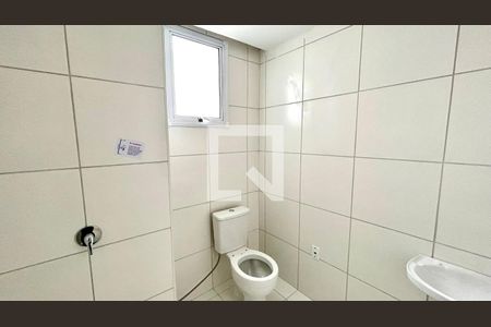 Banheiro de apartamento à venda com 1 quarto, 36m² em Centro, Guarulhos