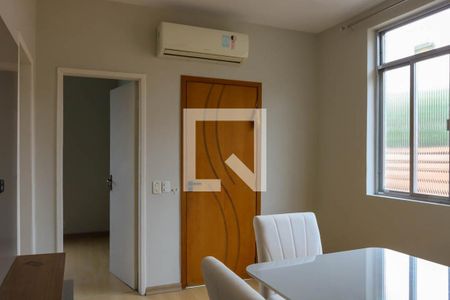 Sala de casa à venda com 2 quartos, 77m² em Engenho de Dentro, Rio de Janeiro