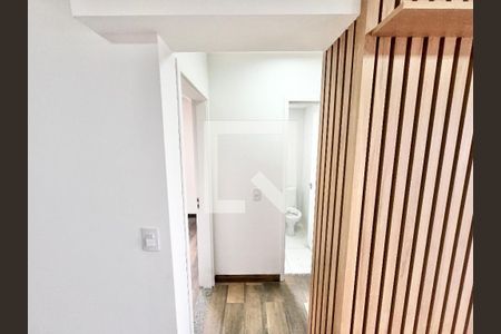 Corredor de apartamento para alugar com 2 quartos, 55m² em Jardim São Paulo, São Paulo