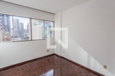 Semi-Suíte de apartamento à venda com 2 quartos, 74m² em Funcionários, Belo Horizonte