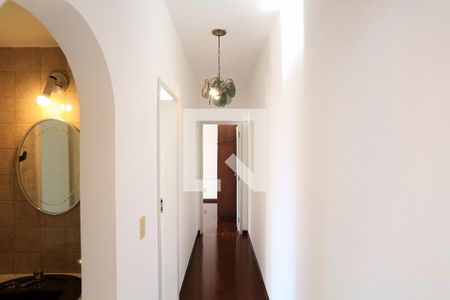 Corredor de apartamento à venda com 2 quartos, 74m² em Funcionários, Belo Horizonte