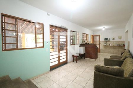 Sala de casa à venda com 2 quartos, 246m² em Taboão, Diadema