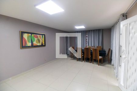 Casa para alugar com 5 quartos, 130m² em Piratininga, Niterói