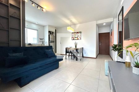 Sala de apartamento para alugar com 2 quartos, 73m² em Morro das Pedras, Florianópolis