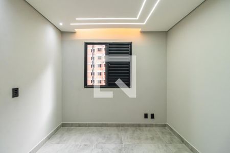 Quarto 1 de apartamento para alugar com 2 quartos, 55m² em Jardim Maria Helena, Barueri