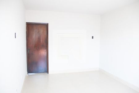 Sala 01 de casa para alugar com 3 quartos, 180m² em Crimeia Leste, Goiânia