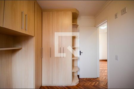 Quarto 1 de apartamento para alugar com 2 quartos, 52m² em Conjunto Residencial Vista Verde, São Paulo