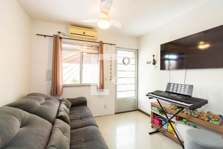 Casa de Condomínio à venda com 2 quartos, 60m² em Rio Branco, Canoas