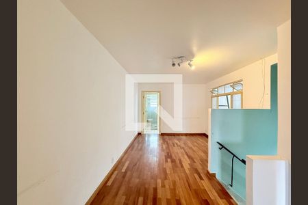 Sala de casa à venda com 2 quartos, 85m² em Santo Amaro, São Paulo