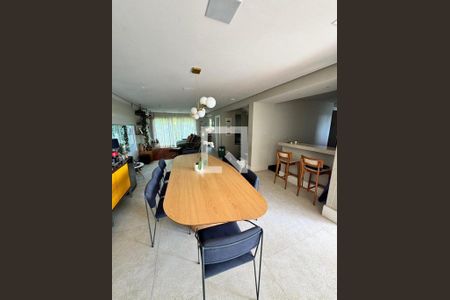 Casa à venda com 5 quartos, 480m² em Alphaville, Barueri