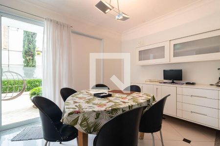 Casa à venda com 5 quartos, 670m² em Alphaville Residencial Um, Barueri