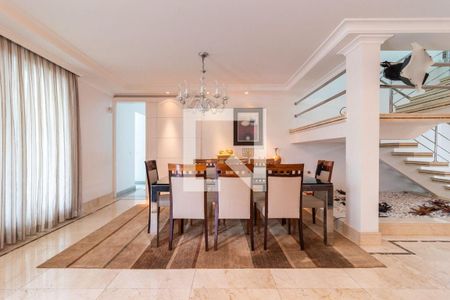 Casa à venda com 5 quartos, 670m² em Alphaville Residencial Um, Barueri
