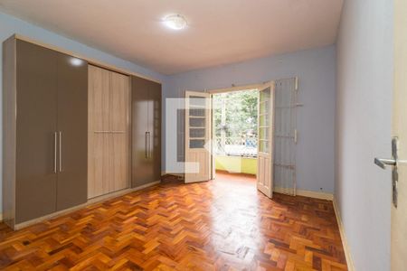 Quarto 1 de casa para alugar com 2 quartos, 250m² em Vila Ema, São Paulo
