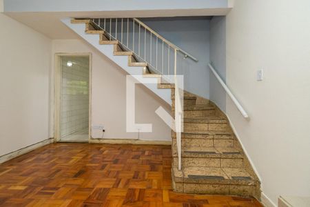 Sala de casa para alugar com 2 quartos, 250m² em Vila Ema, São Paulo