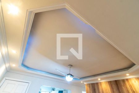 Sala de apartamento para alugar com 2 quartos, 70m² em Olaria, Rio de Janeiro