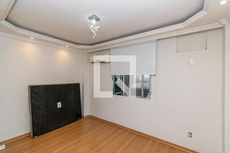 Quarto 1 de apartamento para alugar com 2 quartos, 70m² em Olaria, Rio de Janeiro
