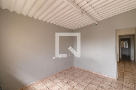 Sala de casa para alugar com 2 quartos, 70m² em Jardim Senice, São Paulo
