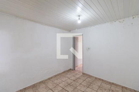 Quarto de casa para alugar com 2 quartos, 70m² em Jardim Senice, São Paulo