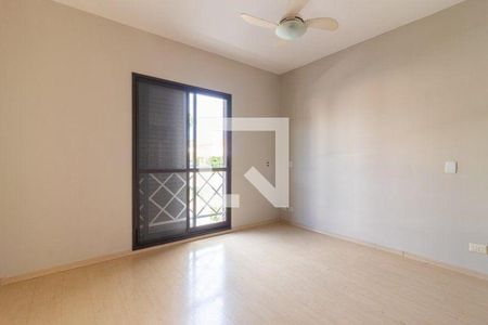 Casa à venda com 3 quartos, 220m² em Tamboré, Santana de Parnaíba