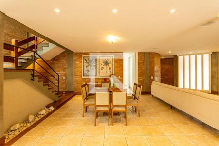 Casa à venda com 4 quartos, 900m² em Residencial Tambore III, Santana de Parnaíba
