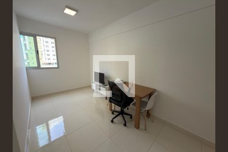 Sala e cozinha  de kitnet/studio para alugar com 1 quarto, 27m² em Águas Claras, Brasília