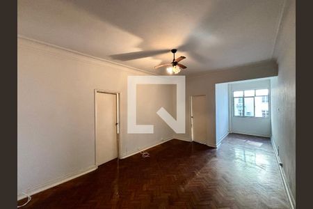 Apartamento para alugar com 3 quartos, 118m² em Leme, Rio de Janeiro