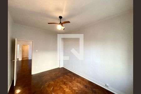 Apartamento para alugar com 3 quartos, 118m² em Leme, Rio de Janeiro