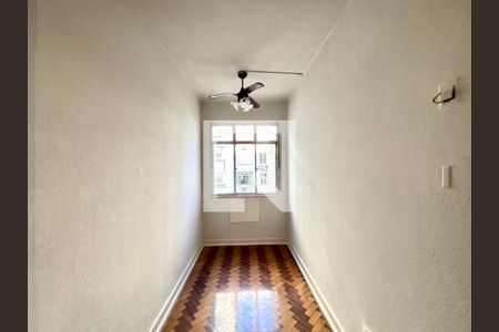 Apartamento para alugar com 3 quartos, 118m² em Leme, Rio de Janeiro