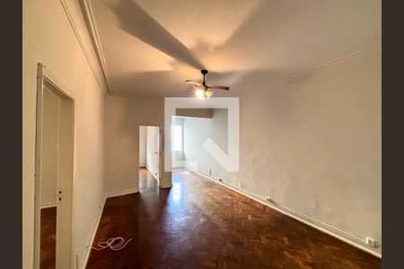 Apartamento para alugar com 3 quartos, 118m² em Leme, Rio de Janeiro