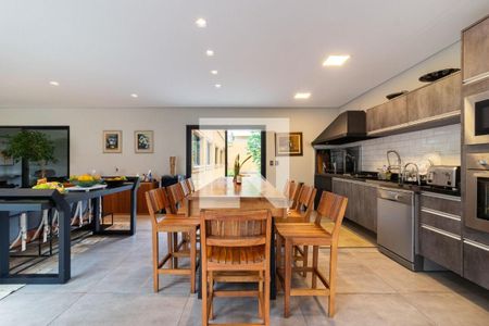 Casa à venda com 3 quartos, 1588m² em Residencial Tambore, Barueri