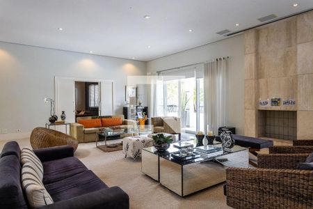 Casa à venda com 4 quartos, 1100m² em Alphaville, Santana de Parnaíba