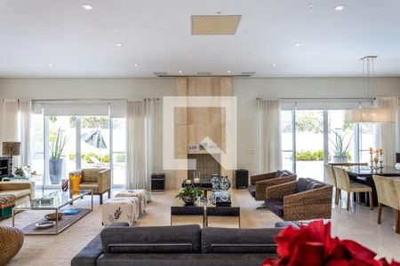 Casa à venda com 4 quartos, 1100m² em Alphaville, Santana de Parnaíba
