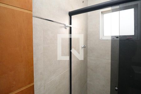 Banheiro  de casa à venda com 3 quartos, 127m² em Vila Paulistana, São Paulo