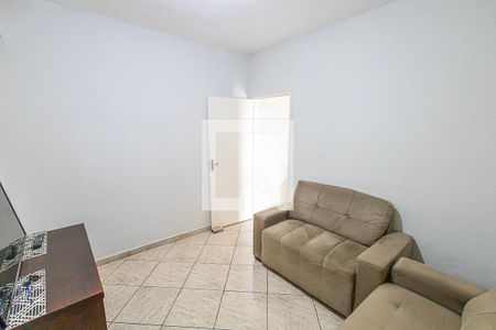 Sala de televisão de casa para alugar com 4 quartos, 200m² em Glória, Belo Horizonte