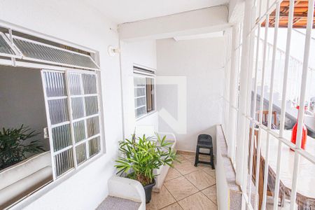 Varanda 1 de casa para alugar com 4 quartos, 200m² em Glória, Belo Horizonte