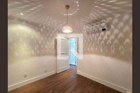 Suíte  de apartamento para alugar com 2 quartos, 180m² em Itaim Bibi, São Paulo