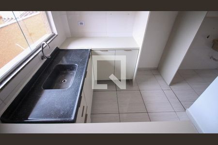 Apartamento para alugar com 2 quartos, 38m² em Jardim Iva, São Paulo