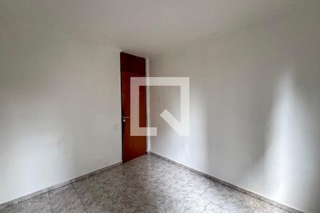Quarto 1 de apartamento para alugar com 3 quartos, 63m² em Parque Bristol, São Paulo