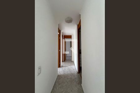 Corredor de apartamento para alugar com 3 quartos, 63m² em Parque Bristol, São Paulo