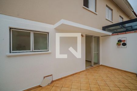 Quintal de casa de condomínio para alugar com 2 quartos, 101m² em Rio Pequeno, São Paulo