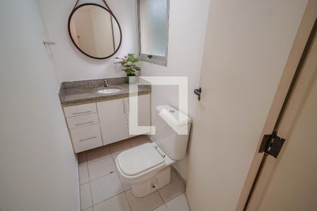 Lavabo de casa de condomínio para alugar com 2 quartos, 101m² em Rio Pequeno, São Paulo