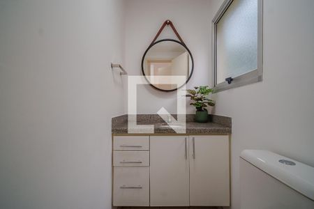 Lavabo de casa de condomínio para alugar com 2 quartos, 101m² em Rio Pequeno, São Paulo