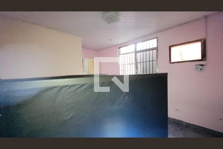 Quarto 2 de casa para alugar com 2 quartos, 200m² em Honório Gurgel, Rio de Janeiro