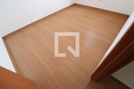 Quarto 1 de apartamento para alugar com 2 quartos, 58m² em Shopping Park, Uberlândia
